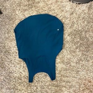 Lululemon teal perforated workout tank